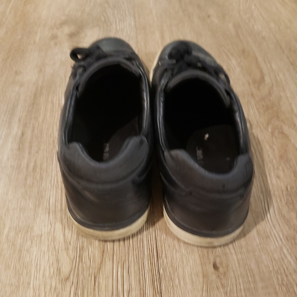 Lightweight Black Business Casual Shoes by Bruno Marc - Picture 2 of 5